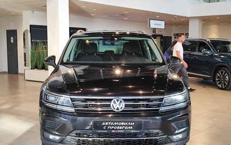 Volkswagen Tiguan II, 2017 год, 2 745 000 рублей, 8 фотография