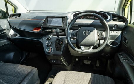 Toyota Sienta II, 2019 год, 1 609 000 рублей, 6 фотография