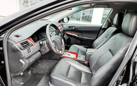 Toyota Camry, 2013 год, 2 149 000 рублей, 16 фотография