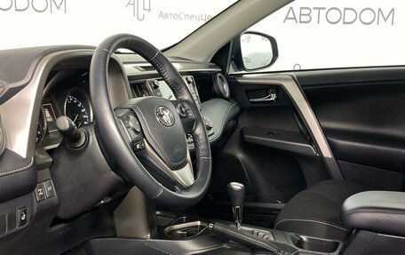 Toyota RAV4, 2018 год, 2 760 000 рублей, 12 фотография