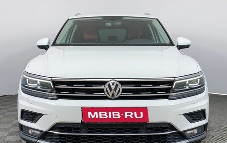 Volkswagen Tiguan II, 2018 год, 3 347 000 рублей, 2 фотография