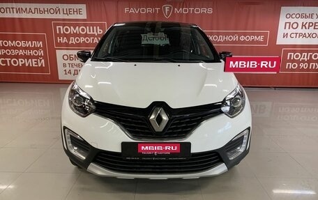 Renault Kaptur I рестайлинг, 2016 год, 1 400 000 рублей, 2 фотография