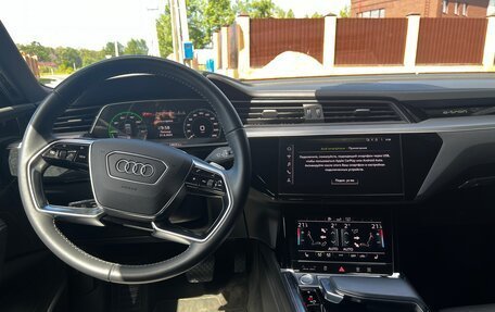 Audi e-tron I, 2019 год, 5 300 000 рублей, 5 фотография