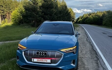 Audi e-tron I, 2019 год, 5 300 000 рублей, 2 фотография