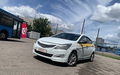 Hyundai Solaris II рестайлинг, 2015 год, 570 000 рублей, 2 фотография