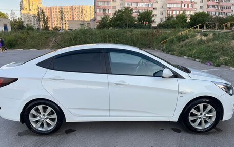 Hyundai Solaris II рестайлинг, 2014 год, 1 000 000 рублей, 6 фотография