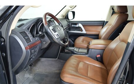 Toyota Land Cruiser 200, 2015 год, 4 249 000 рублей, 13 фотография