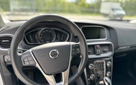 Volvo V40 Cross Country I, 2019 год, 2 576 000 рублей, 10 фотография