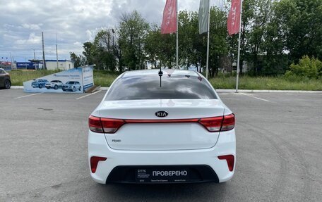 KIA Rio IV, 2018 год, 1 319 000 рублей, 6 фотография