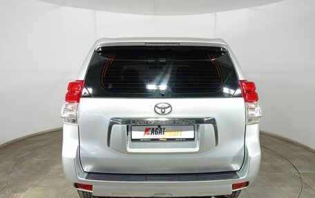 Toyota Land Cruiser Prado 150 рестайлинг 2, 2010 год, 2 890 000 рублей, 6 фотография