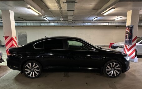 Volkswagen Passat B8 рестайлинг, 2019 год, 2 400 000 рублей, 9 фотография