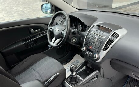 KIA cee'd I рестайлинг, 2010 год, 889 100 рублей, 12 фотография