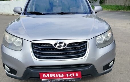 Hyundai Santa Fe III рестайлинг, 2011 год, 1 400 000 рублей, 2 фотография