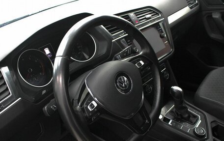 Volkswagen Tiguan II, 2020 год, 2 860 000 рублей, 22 фотография