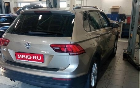 Volkswagen Tiguan II, 2020 год, 2 295 000 рублей, 4 фотография