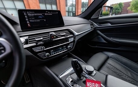 BMW 5 серия, 2019 год, 5 550 000 рублей, 40 фотография