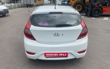 Hyundai Solaris II рестайлинг, 2014 год, 920 000 рублей, 3 фотография