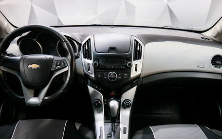 Chevrolet Cruze II, 2013 год, 917 000 рублей, 10 фотография