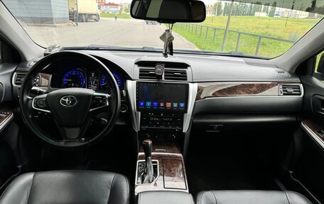 Toyota Camry, 2016 год, 2 330 000 рублей, 10 фотография