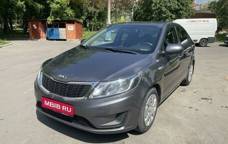 KIA Rio III рестайлинг, 2013 год, 900 000 рублей, 1 фотография