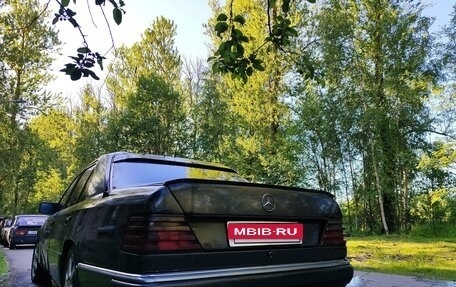 Mercedes-Benz E-Класс, 1992 год, 140 000 рублей, 4 фотография