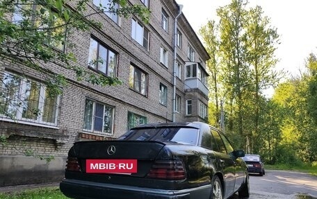 Mercedes-Benz E-Класс, 1992 год, 140 000 рублей, 3 фотография