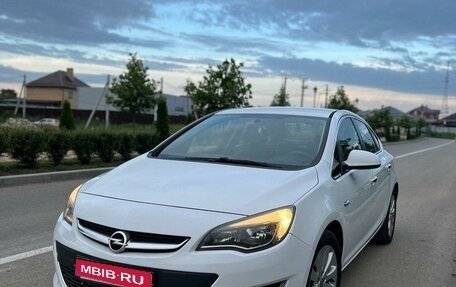 Opel Astra J, 2013 год, 1 100 000 рублей, 1 фотография