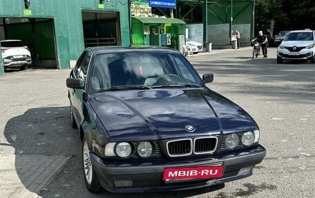 BMW 5 серия, 1995 год, 800 000 рублей, 1 фотография
