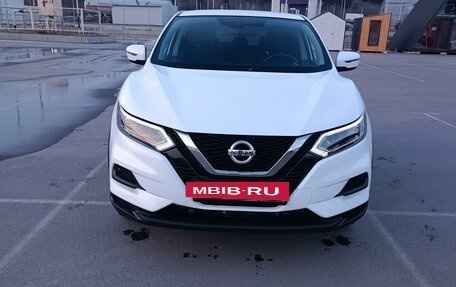 Nissan Qashqai, 2020 год, 1 800 000 рублей, 2 фотография