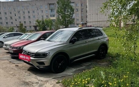 Volkswagen Tiguan II, 2018 год, 2 800 000 рублей, 6 фотография