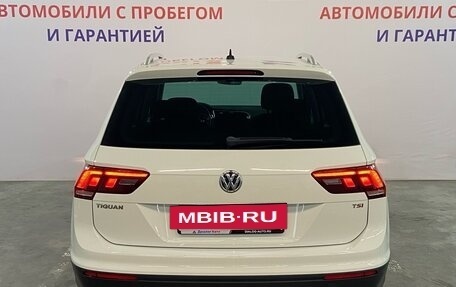 Volkswagen Tiguan II, 2017 год, 2 249 000 рублей, 5 фотография