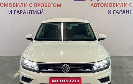 Volkswagen Tiguan II, 2017 год, 2 249 000 рублей, 2 фотография