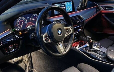 BMW 5 серия, 2018 год, 3 770 000 рублей, 10 фотография