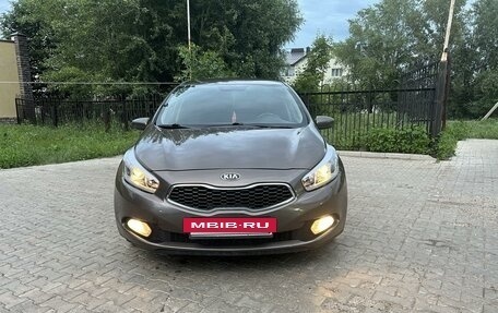 KIA cee'd III, 2012 год, 1 100 000 рублей, 2 фотография