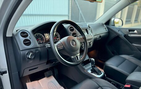 Volkswagen Tiguan I, 2011 год, 1 890 000 рублей, 10 фотография