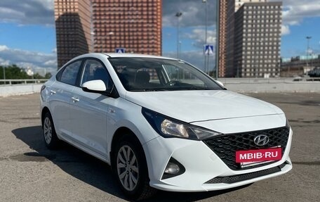 Hyundai Solaris II рестайлинг, 2020 год, 1 200 000 рублей, 3 фотография