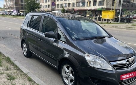 Opel Zafira B, 2011 год, 875 000 рублей, 3 фотография
