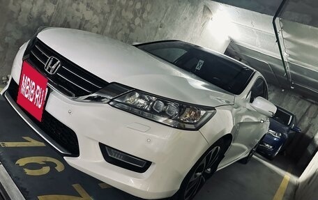 Honda Accord IX рестайлинг, 2013 год, 1 830 000 рублей, 19 фотография