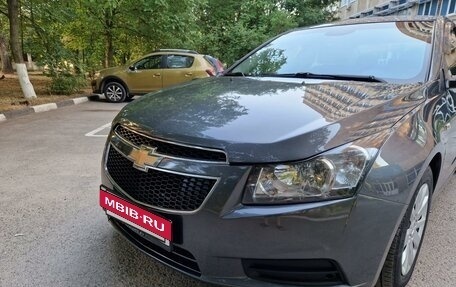 Chevrolet Cruze II, 2011 год, 865 000 рублей, 5 фотография