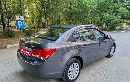 Chevrolet Cruze II, 2011 год, 865 000 рублей, 9 фотография