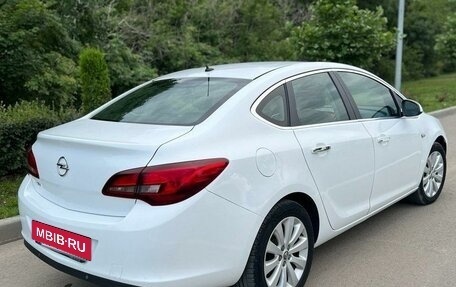 Opel Astra J, 2013 год, 1 100 000 рублей, 6 фотография