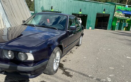BMW 5 серия, 1995 год, 800 000 рублей, 2 фотография