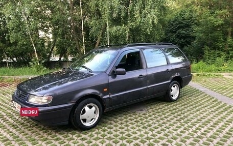 Volkswagen Passat B4, 1995 год, 270 000 рублей, 2 фотография