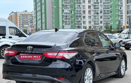 Toyota Camry, 2021 год, 2 950 000 рублей, 6 фотография