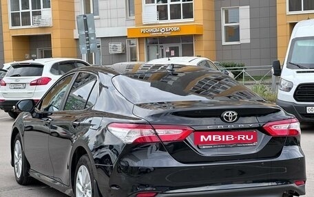 Toyota Camry, 2021 год, 2 950 000 рублей, 8 фотография