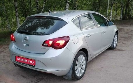 Opel Astra J, 2013 год, 850 000 рублей, 8 фотография