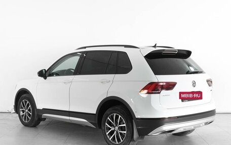 Volkswagen Tiguan II, 2020 год, 2 990 000 рублей, 2 фотография