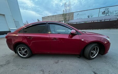 Chevrolet Cruze II, 2010 год, 780 000 рублей, 6 фотография