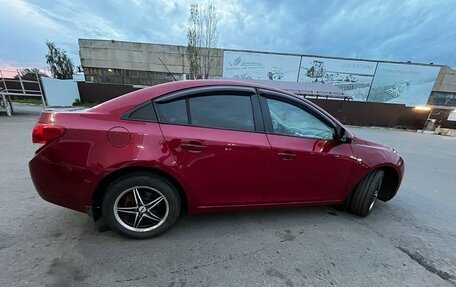 Chevrolet Cruze II, 2010 год, 780 000 рублей, 7 фотография