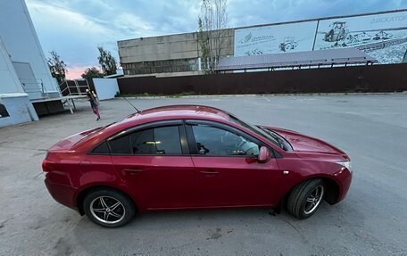 Chevrolet Cruze II, 2010 год, 780 000 рублей, 5 фотография